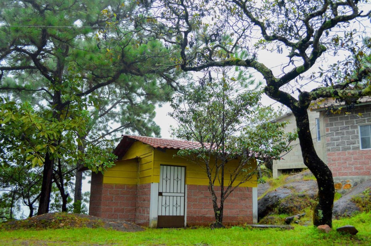 Hotel Y Restaurante Las Margaritas Perquín 객실 사진