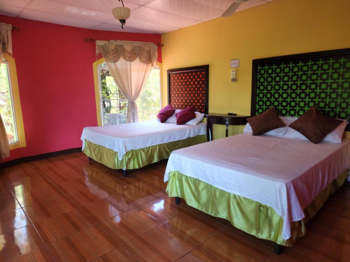 Hotel Y Restaurante Las Margaritas Perquín 외부 사진