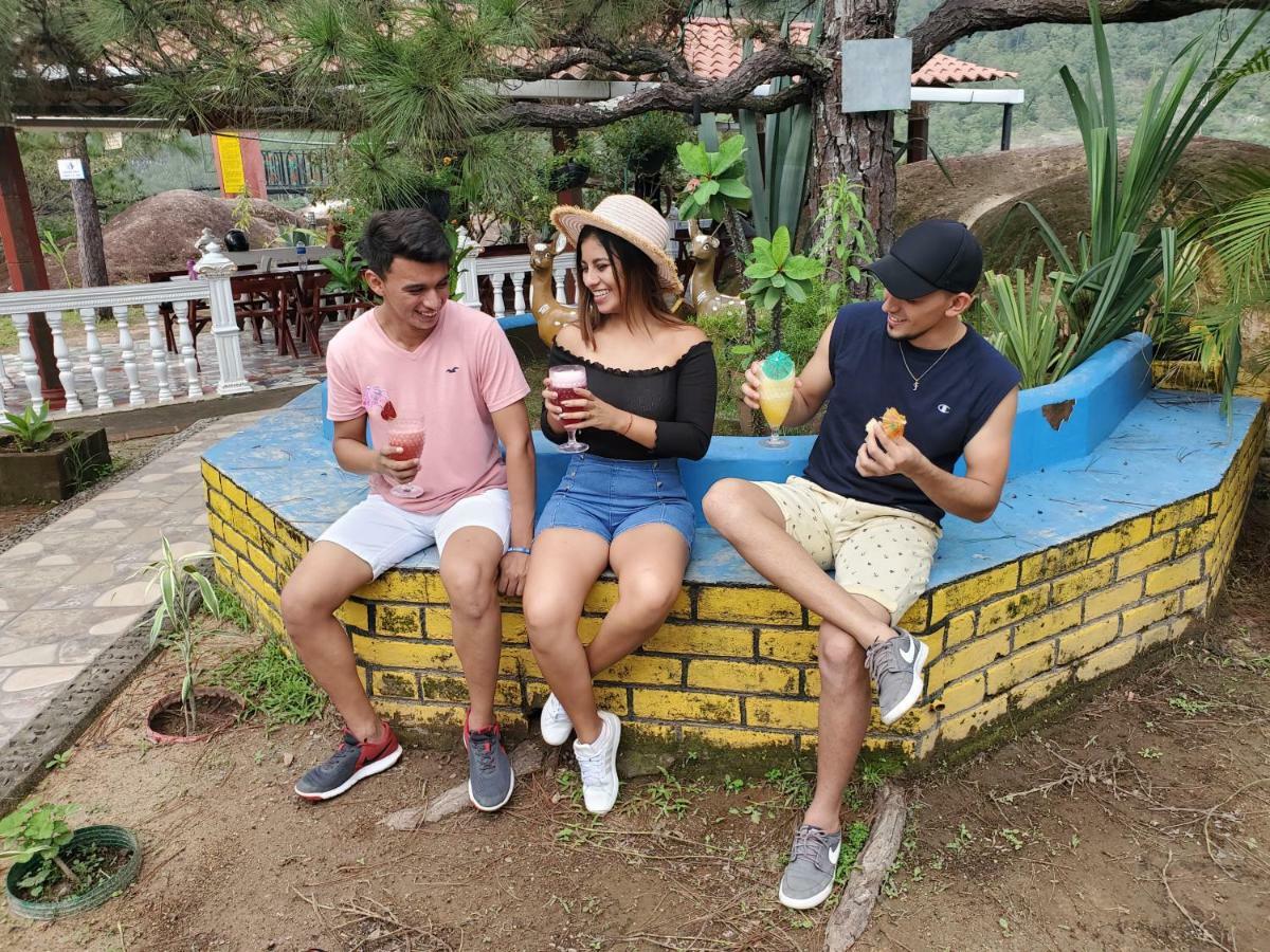 Hotel Y Restaurante Las Margaritas Perquín 외부 사진